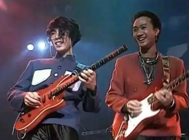 【乐队总谱】BEYOND《不再犹豫》电吉他谱 7音轨精修版 可以用于演出