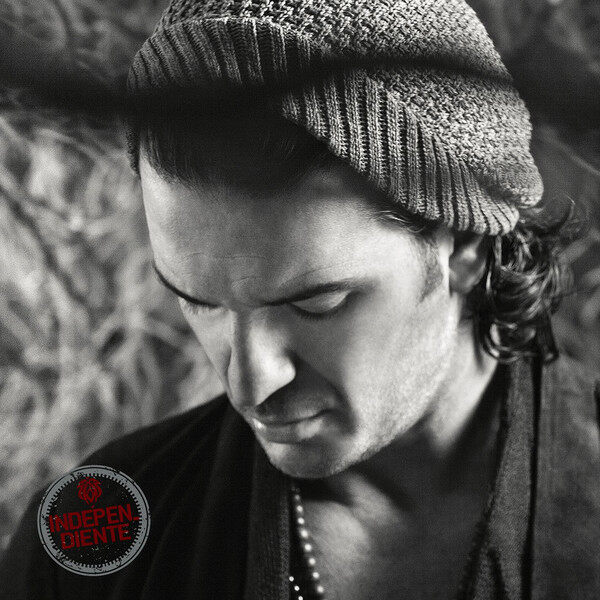 Ricardo Arjona《Acompaame A Estar》GTP谱